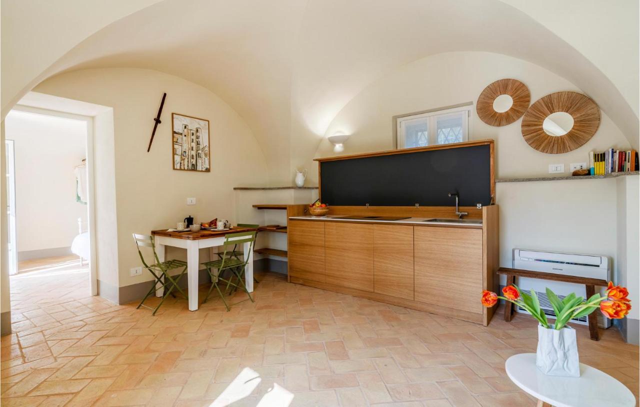 2 Bedroom Gorgeous Apartment In Bastia Di อัลเบงกา ภายนอก รูปภาพ